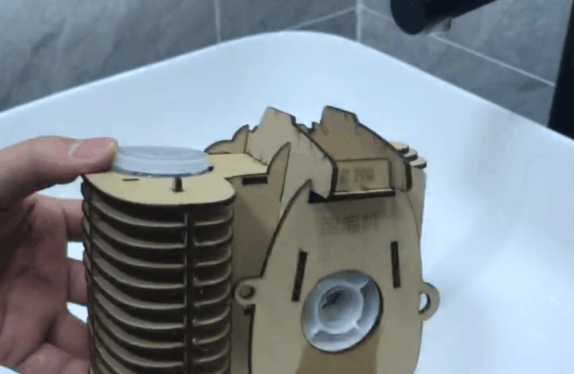 吹泡泡动图.gif