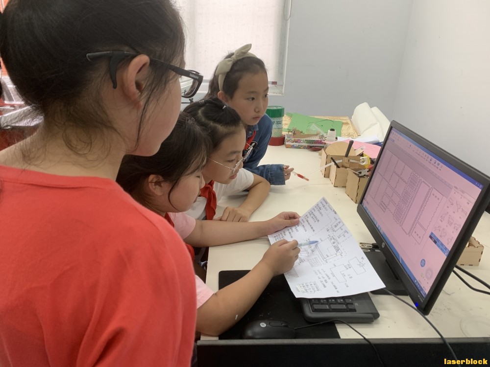 小蘑菇创客IMG_2544.JPG